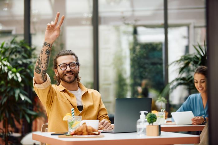 Restaurace - host vol&aacute; č&iacute;&scaron;n&iacute;ka