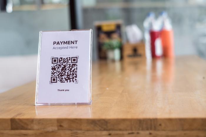 Využit&iacute; inteligentn&iacute;ho stolu - QR k&oacute;d na stole